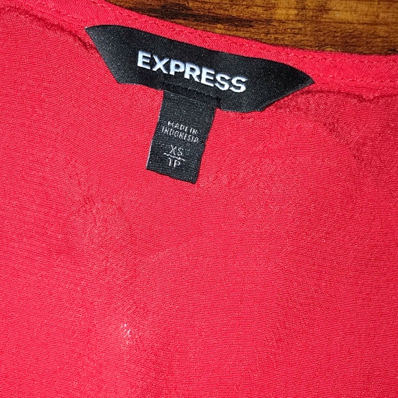 Red express top - Picture 2 of 5